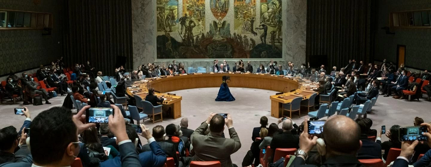 Nga tấn công tên lửa Oreshnik ở Ukraine: HĐBA an họp khẩn, Kiev nói phép thử cho đồng minh, Anh dành tiền để triển khai quân