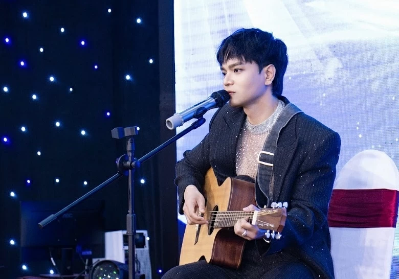 Á vương Manhunt Vietnam Vũ Linh