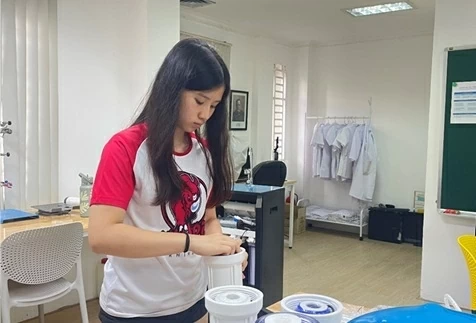 Học sinh hỗ trợ cải thiện nguồn nước tại trường học Học sinh hỗ trợ cải thiện nguồn nước tại trường học