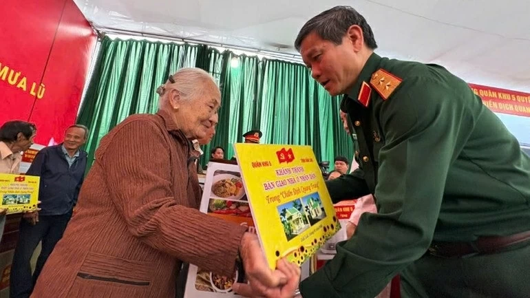 Chiến dịch Quang Trung: Tỉnh Đắk Lắk dự kiến ngày 19/1 cơ bản hoàn thành, bàn giao 16 căn nhà xây dựng trong khu tái định cư