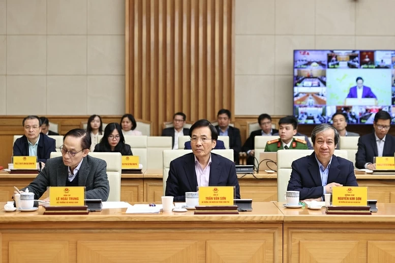 Thủ tướng Phạm Minh Chính, Trưởng Ban Chỉ đạo quốc gia về dữ liệu, chủ trì phiên họp lần thứ nhất của Ban Chỉ đạo - Ảnh: VGP/Nhật Bắc Các đại biểu tham dự Phiên họp - Ảnh: VGP/Nhật Bắc