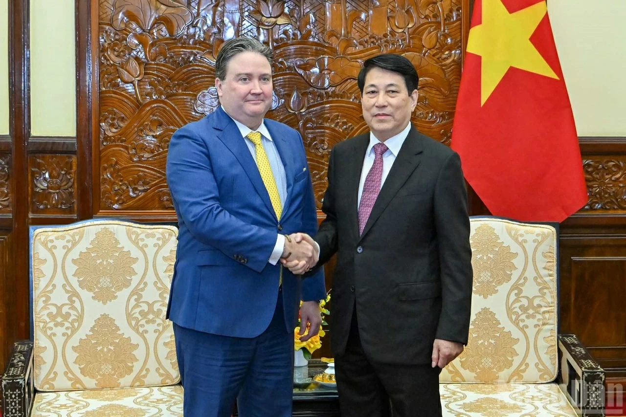 Chủ tịch nước Lương Cường tiếp Đại sứ Hoa Kỳ tại Việt Nam đến chào từ biệt. (Nguồn: Báo Nhân dân) Chủ tịch nước Lương Cường tiếp Đại sứ Hoa Kỳ tại Việt Nam đến chào từ biệt. (Nguồn: Báo Nhân dân)