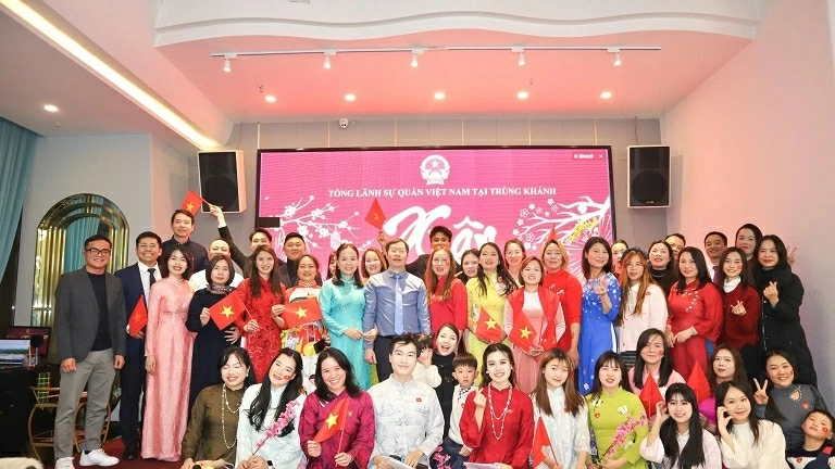 7.3P: Xuân Quê hương đầu tiên Trùng Khánh, Trung Quốc Xuân Quê hương đầu tiên của kiều bào ở Trùng Khánh