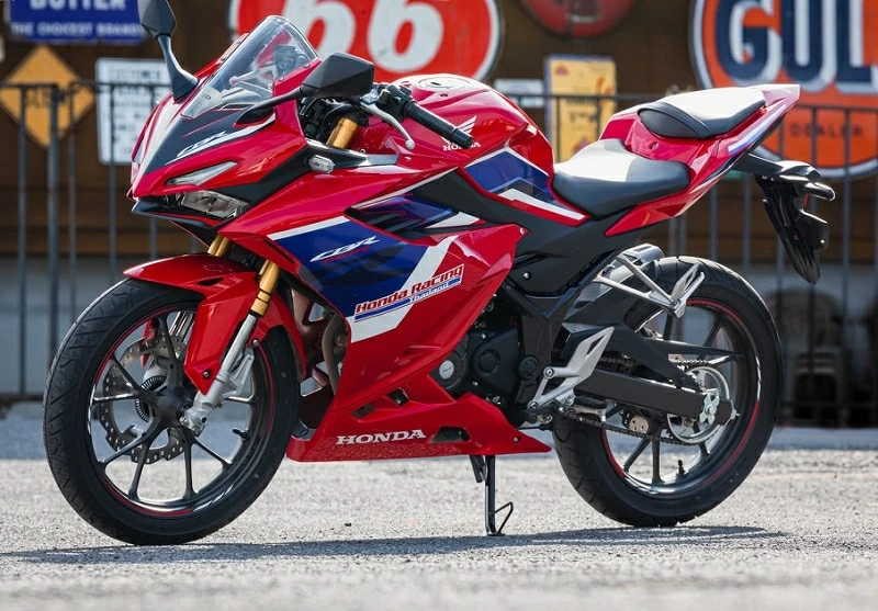 Cập nhật bảng giá xe Honda CBR150R mới nhất tháng 1/2026. Cập nhật bảng giá xe Honda CBR150R mới nhất tháng 1/2026.