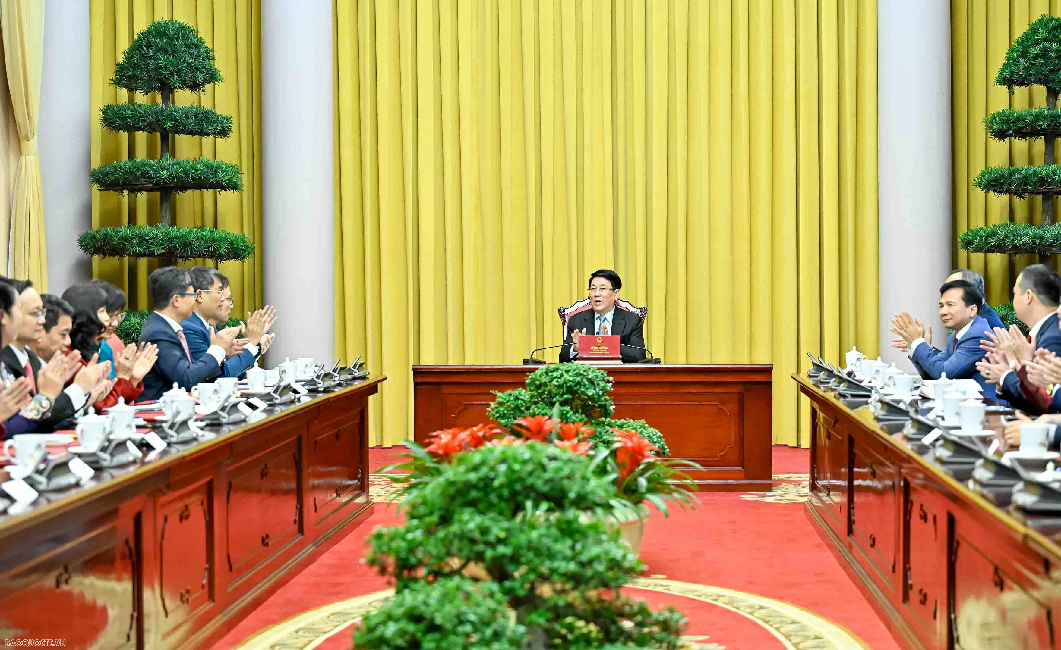 Chủ tịch nước Lương Cường giao nhiệm vụ cho các Đại sứ Việt Nam ở nước ngoài mới được bổ nhiệm