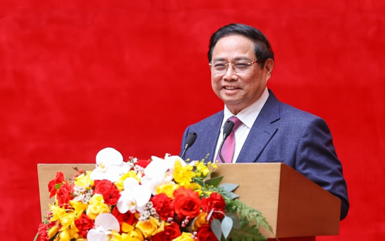 Thủ tướng Chính phủ Phạm Minh Chính: Đổi mới công tác ngoại giao kinh tế không còn là lựa chọn, mà đã trở thành đòi hỏi khách quan của thực tiễn, là yêu cầu cấp bách, là lựa chọn chiến lược và là một trong những ưu tiên hàng đầu để góp phần hiện thực hoá khát vọng phát triển hùng cường, thịnh vượng của dân tộc. Thủ tướng Chính phủ Phạm Minh Chính: Đổi mới công tác ngoại giao kinh tế không còn là lựa chọn, mà đã trở thành đòi hỏi khách quan của thực tiễn, là yêu cầu cấp bách, là lựa chọn chiến lược và là một trong những ưu tiên hàng đầu để góp phần hiện thực hoá khát vọng phát triển hùng cường, thịnh vượng của dân tộc.