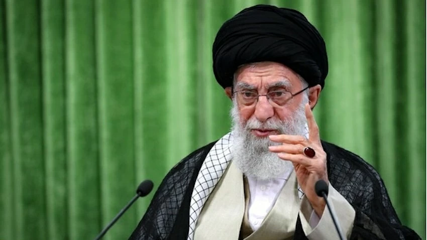 Iran cảnh báo về lời tuyên chiến 'chiến tranh tổng lực', Mỹ tiếp tục đổ khí tài đến Trung Đông. (Nguồn: Khamenei,ỉ)