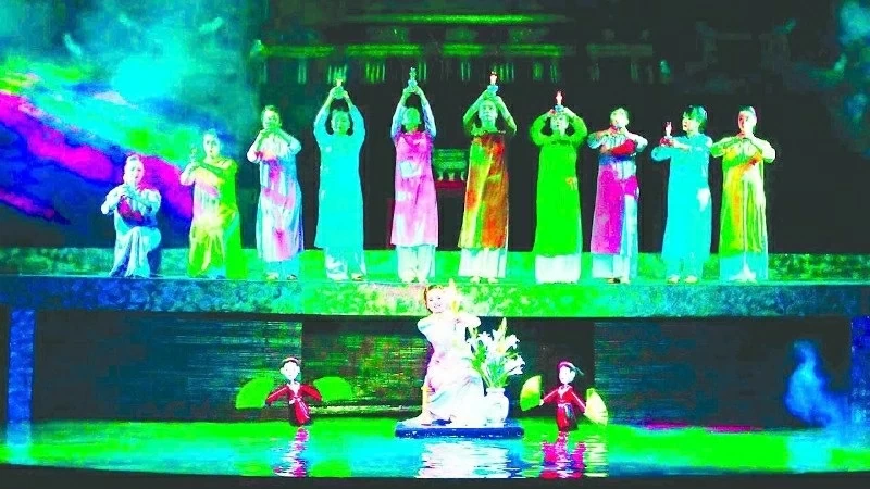 Sân khấu rộn ràng chào mừng Đại hội XIV của Đảng Sân khấu rộn ràng chào mừng Đại hội XIV của Đảng