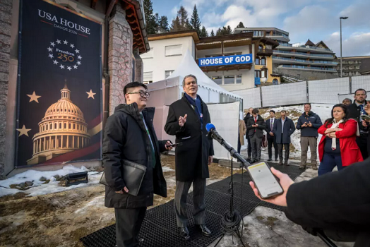 Quan chức Mỹ: EU không nên đáp trả cảnh báo áp thuế của Tổng thống Trump Quan chức Mỹ: EU không nên đáp trả cảnh báo áp thuế của Tổng thống Trump