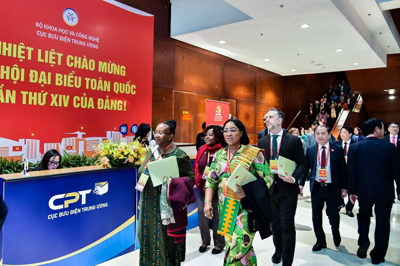 Đại biểu quốc tế dự khai mạc Đại hội XIV của Đảng