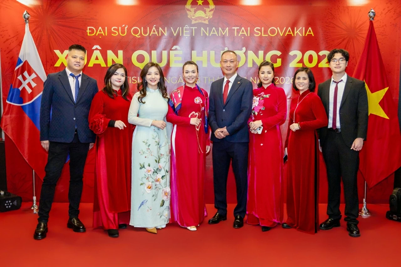 Ấm áp chương trình Xuân Quê hương 2026 tại Slovakia