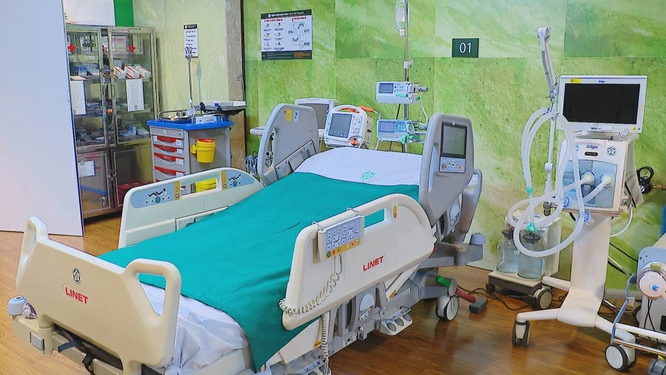 Phòng cấp cứu y tế với nhiều trang thiết bị hiện đại phục vụ tại khu vực Đại hội XIV Phòng cấp cứu y tế với nhiều trang thiết bị hiện đại phục vụ tại khu vực Đại hội XIV
