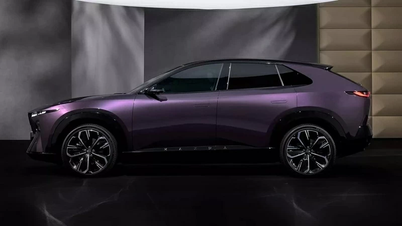 Phía bên của Mazda CX-6e.