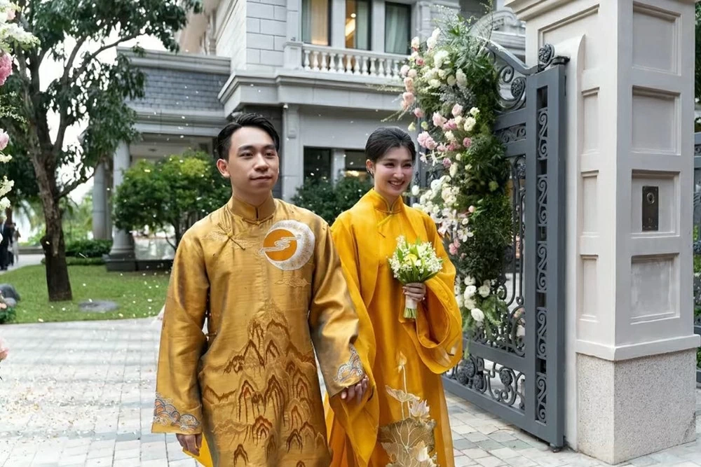 Á hậu Phương Nhi rạng rỡ, hạnh phúc bên chú rể Minh Hoàng