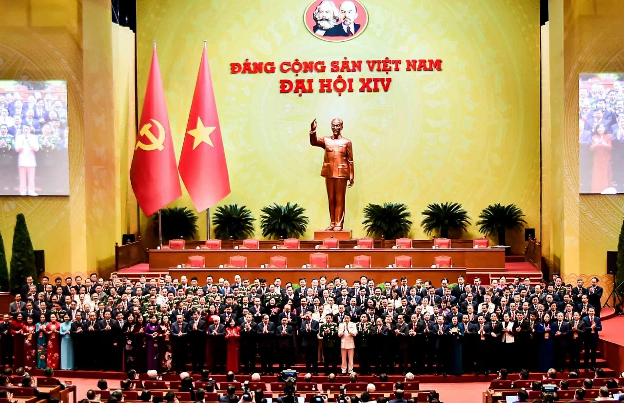Ban Chấp hành Trung ương Đảng khóa XIV ra mắt Đại hội. Ảnh: Quang Hòa