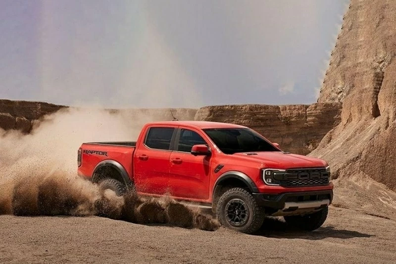 Ford Ranger Raptor sử dụng động cơ xăng 3.0L V6 tăng áp kép nhiều khả năng sẽ được đưa về thị trường Việt Nam trong thời gian tới.
