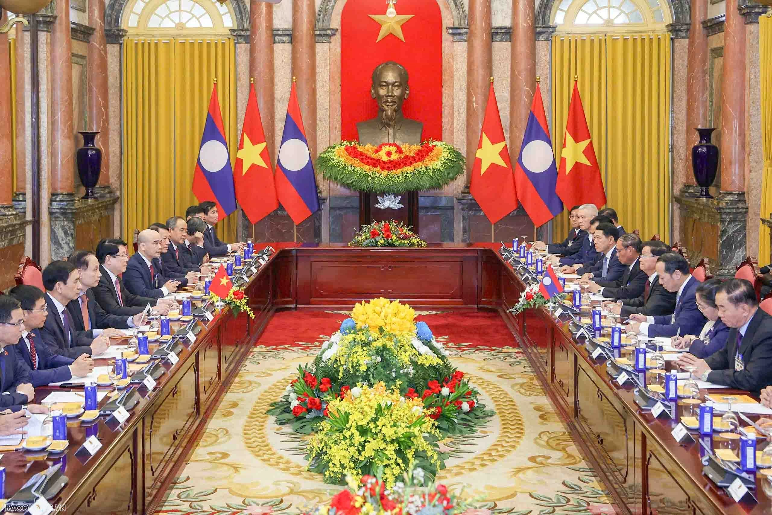 Chủ tịch nước Lương Cường hội kiến Tổng Bí thư, Chủ tịch nước Lào Thongloun Sisoulith