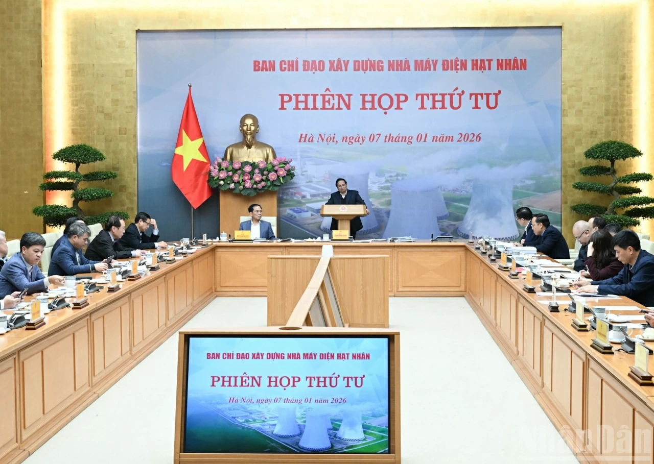 Khẩn trương hoàn thiện các báo cáo, tờ trình cấp có thẩm quyền về các dự án điện hạt nhân
