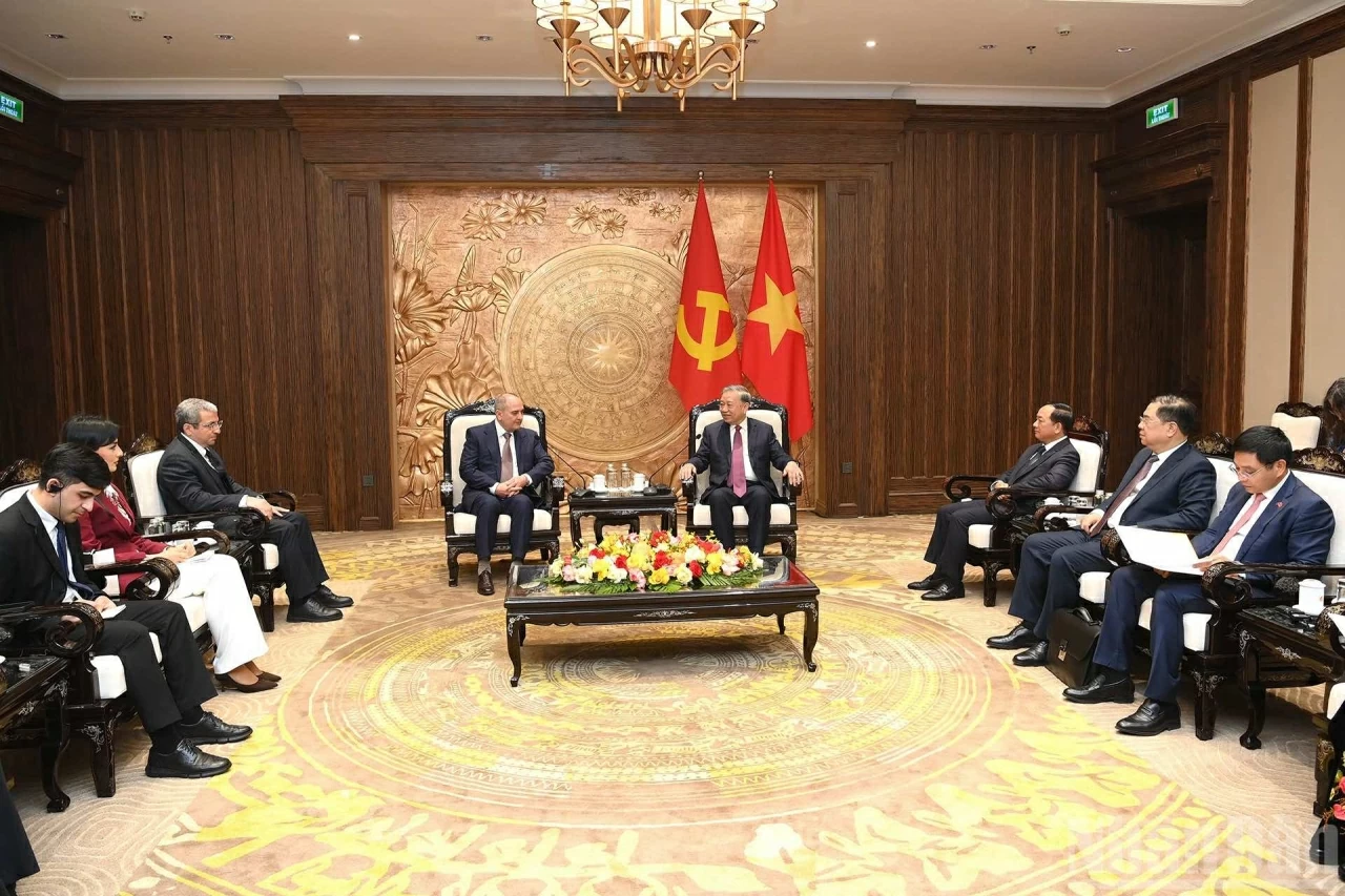 Quang cảnh Tổng Bí thư Tô Lâm tiếp đoàn đại biểu Đảng Azerbaijan Mới Quang cảnh Tổng Bí thư Tô Lâm tiếp đoàn đại biểu Đảng Azerbaijan Mới