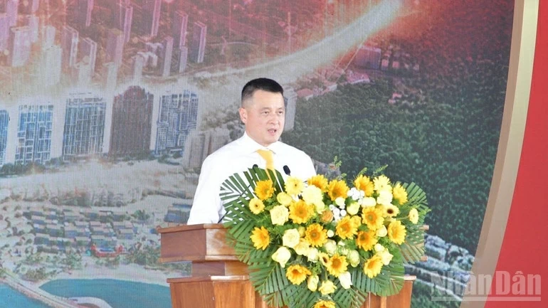 Thủ tướng Phạm Minh Chính kiểm tra các công trình trọng điểm phục vụ APEC 2027