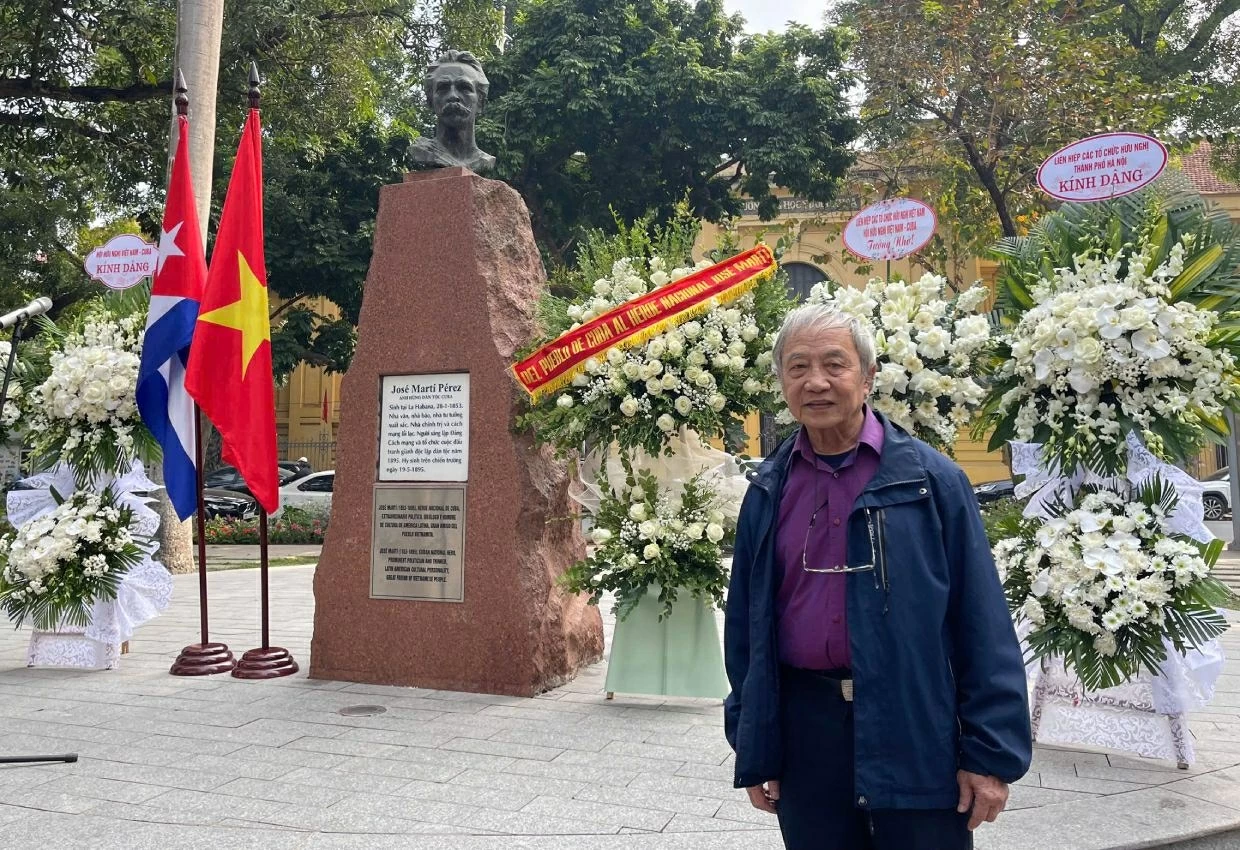 Kiến trúc sư Đào Hoàng Thanh chia sẻ tại lễ kỷ niệm. (Ảnh: Tố Uyên) Kiến trúc sư Đào Hoàng Thanh chia sẻ tại lễ kỷ niệm. (Ảnh: Tố Uyên)