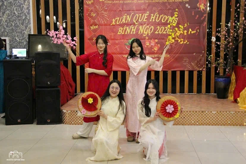 Lan tỏa thành công của Đại hội Đảng XIV tới cộng đồng người Việt vùng Viễn Đông, hướng về Tết cổ truyền Bính Ngọ 2026