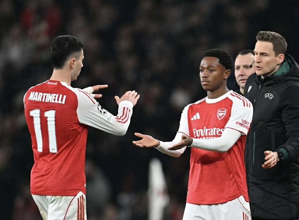 Bóng đá Anh tiến gần suất thứ 5 dự Champions League 2026/27