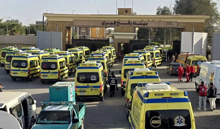 Mở lại cửa khẩu Rafah: Người Palestine bắt đầu hồi hương, bệnh nhân Gaza được sơ tán sang Ai Cập