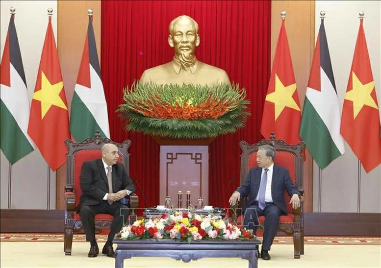Tổng Bí thư Tô Lâm tiếp Chủ tịch Hạ viện Vương quốc Hashemite Jordan Mazen Turki El Qadi - Ảnh: TTXVN