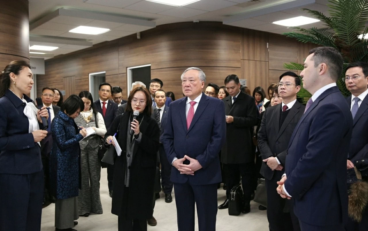 Kazakhstan hy vọng Trung tâm tài chính quốc tế tại Việt Nam thu hút được nhiều vốn nước ngoài