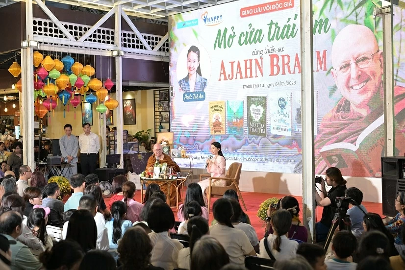Thiền sư Ajahn Brahm và lời hứa quay lại Việt Nam