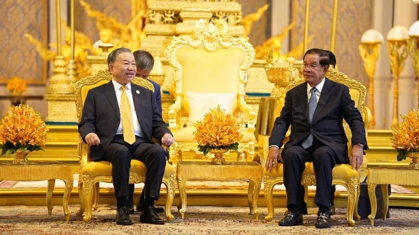 Tổng Bí thư Tô Lâm hội kiến Samdech Techo Hun Sen và thăm Hoàng Thái hậu Norodom Monineath Sihanouk