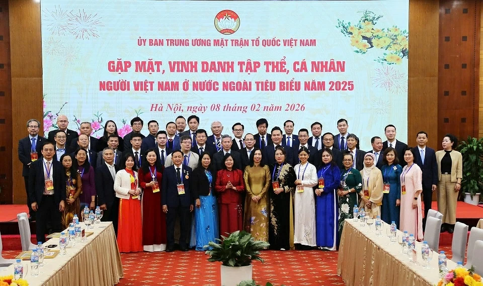 Uỷ ban Trung ương Mặt trận Tổ quốc Việt Nam gặp mặt và vinh danh các kiều bào tiêu biểu tham dự chương trình Xuân Quê hương 2026
