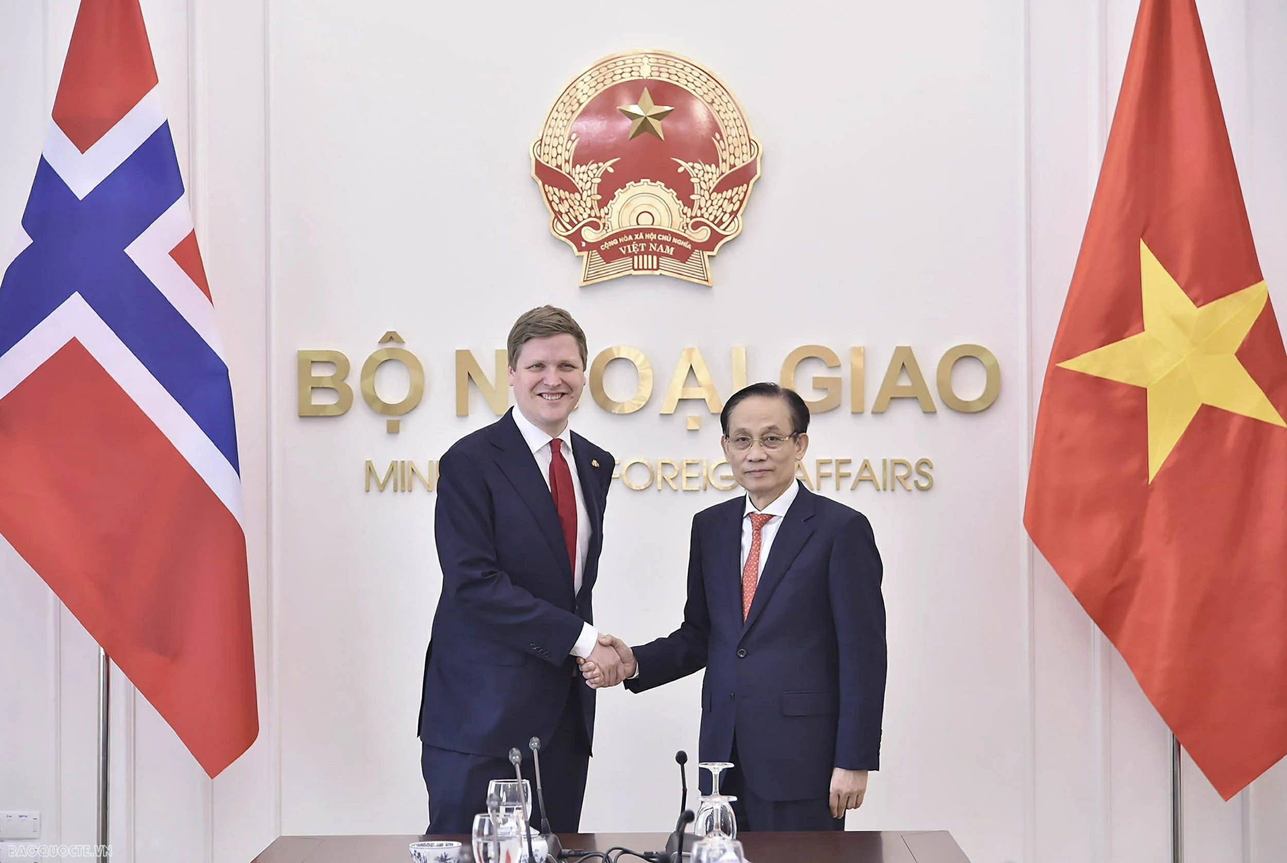 4.số 21: Việt Nam - Na Uy 4.số 21: Việt Nam - Na Uy
