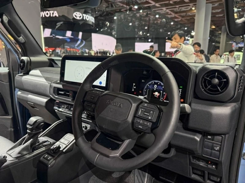 SUV off-road Toyota Land Cruiser FJ lộ diện tại Thái Lan