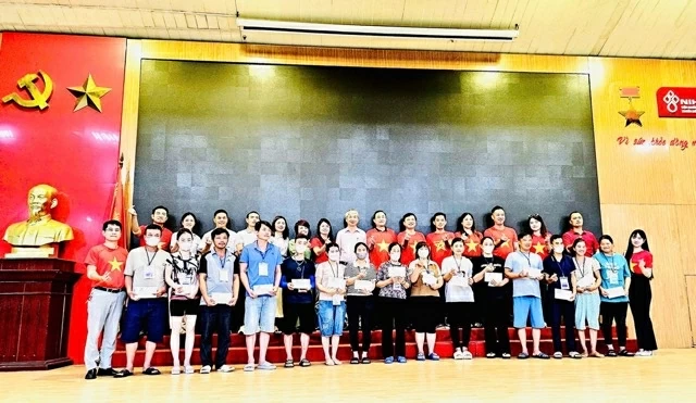 Dưới sự điều hành của doanh nhân Phan Thị Huyền - Công ty TNHH Tư vấn và Xây dựng Bình Minh Thái Nguyên rất quan tâm và chú trọng đến các hoạt động từ thiện, an sinh xã hội.