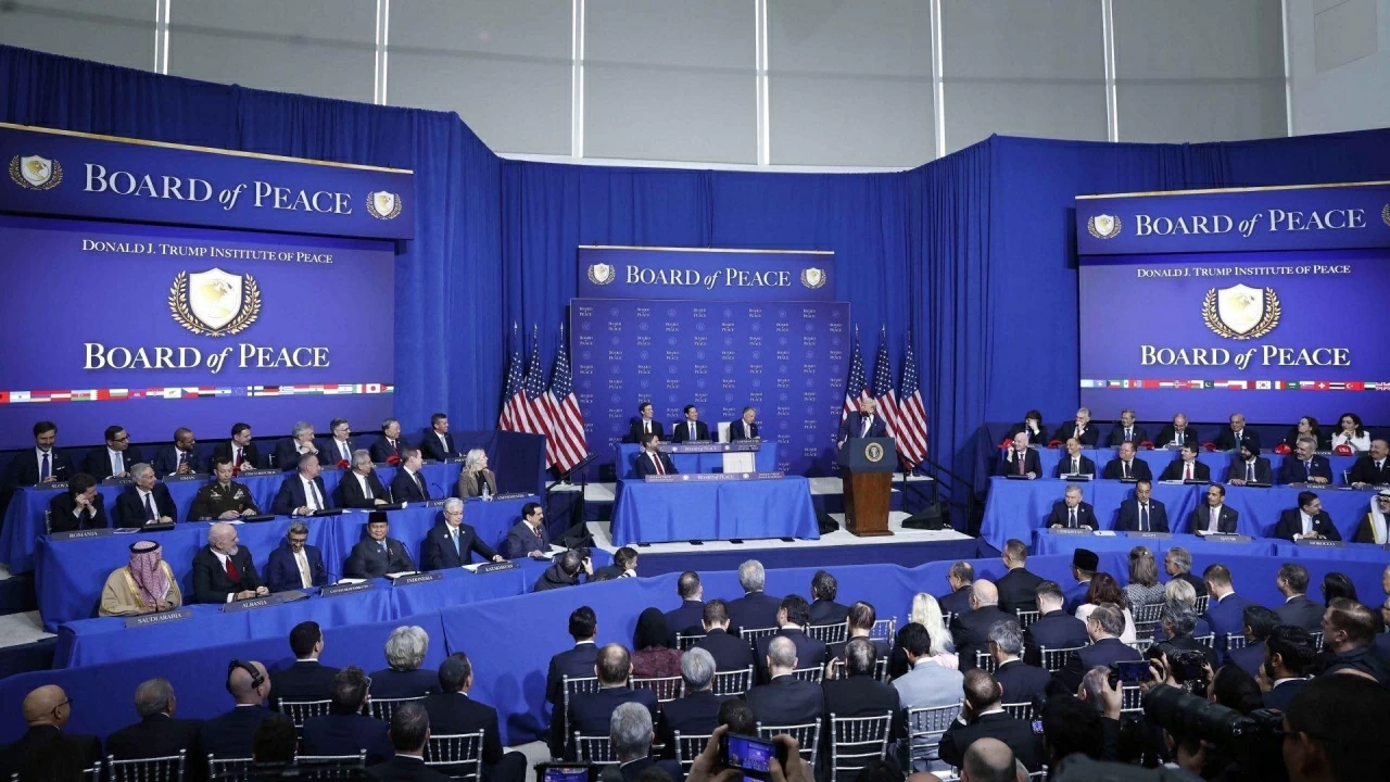 Phiên khai mạc Hội đồng Hòa bình về Gaza tại Thủ đô Washington D.C., Hoa Kỳ. (Nguồn: TTXVN) Phiên khai mạc Hội đồng Hòa bình về Gaza tại Thủ đô Washington D.C., Hoa Kỳ. (Nguồn: TTXVN)