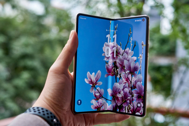 Thị trường smartphone Việt Nam 2026: Ông lớn trở lại và thời của điện thoại đắt đỏ