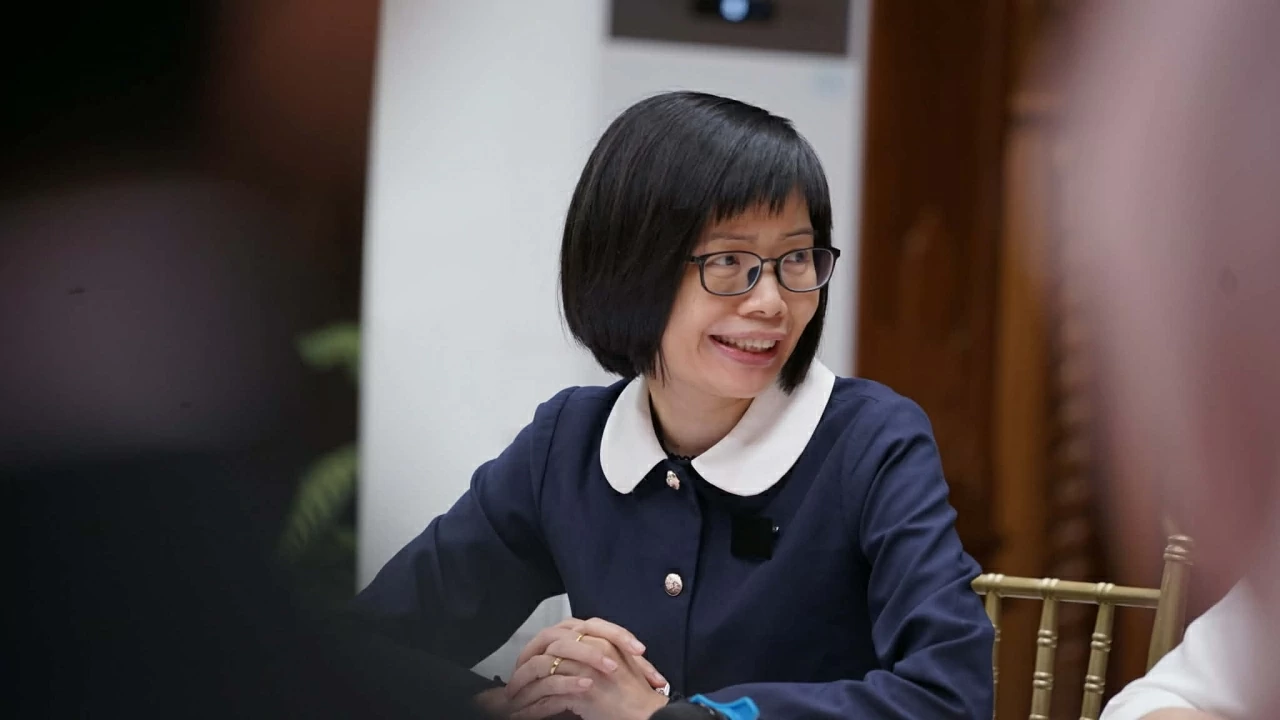 Lễ ra mắt logo kỷ niệm 5 năm thiết lập Quan hệ Đối tác Đối thoại ASEAN-Anh tại Jakarta Lễ ra mắt logo kỷ niệm 5 năm thiết lập Quan hệ Đối tác Đối thoại ASEAN-Anh tại Jakarta