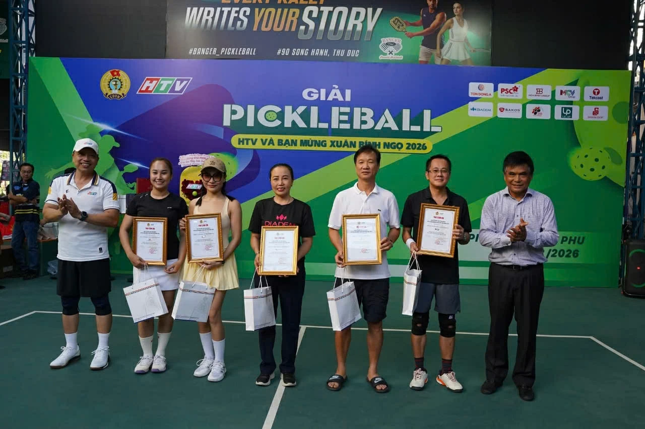 Nhiều vận động viên là khách mời từ các đơn vị bạn cũng cho rằng giải Pickleball HTV đã tạo nên một không gian giao lưu tích cực, nơi thể thao trở thành cầu nối, mở đầu cho một năm hợp tác bền chặt, hiệu quả và nhiều kỳ vọng mới. Nhiều vận động viên là khách mời từ các đơn vị bạn cũng cho rằng giải Pickleball HTV đã tạo nên một không gian giao lưu tích cực, nơi thể thao trở thành cầu nối, mở đầu cho một năm hợp tác bền chặt, hiệu quả và nhiều kỳ vọng mới.