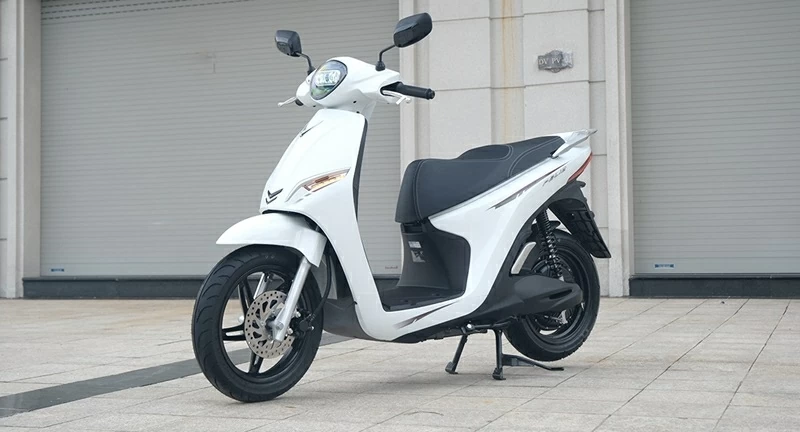 VinFast nhận đặt cọc 2 mẫu xe máy điện mới Viper và Feliz II
