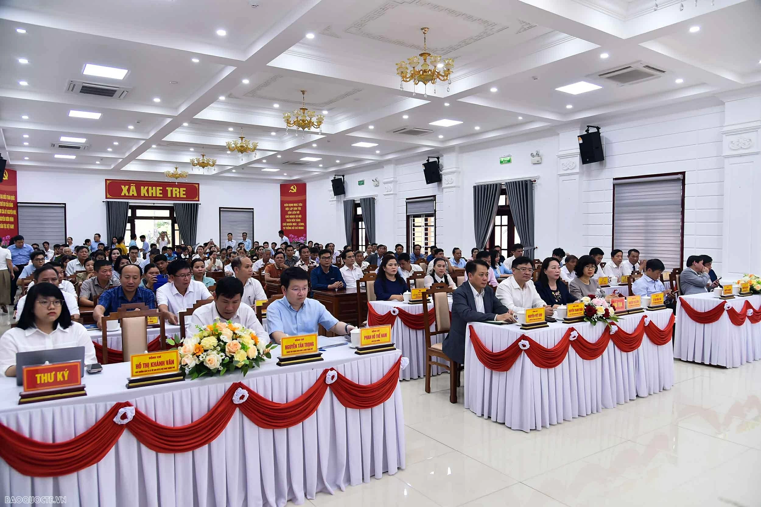 Ủy viên Bộ Chính trị, Bộ trưởng Ngoại giao Lê Hoài Trung tiếp xúc cử tri tại thành phố Huế