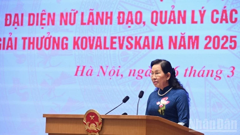 Phát huy vai trò của đội ngũ trí thức nữ trong giai đoạn phát triển mới