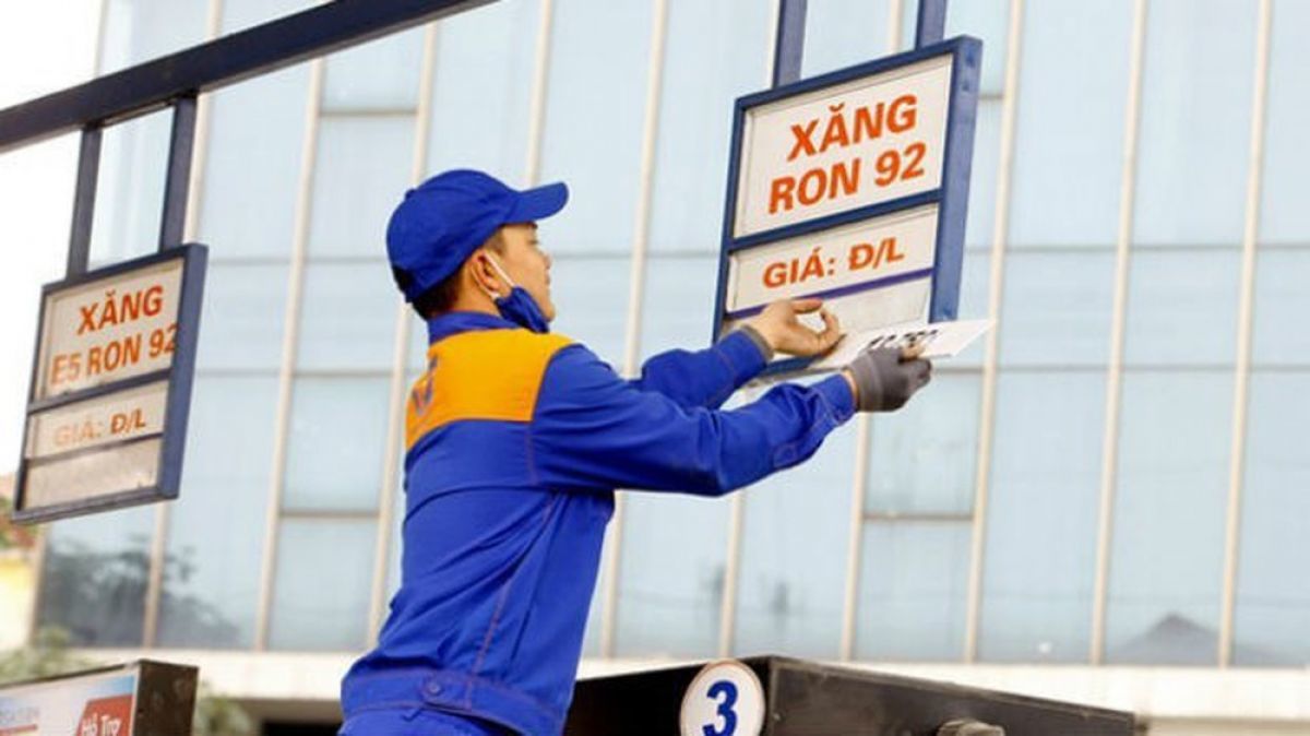 Thực hiện điều hành giá xăng dầu theo Nghị quyết số 36/NQ-CP của Chính phủ