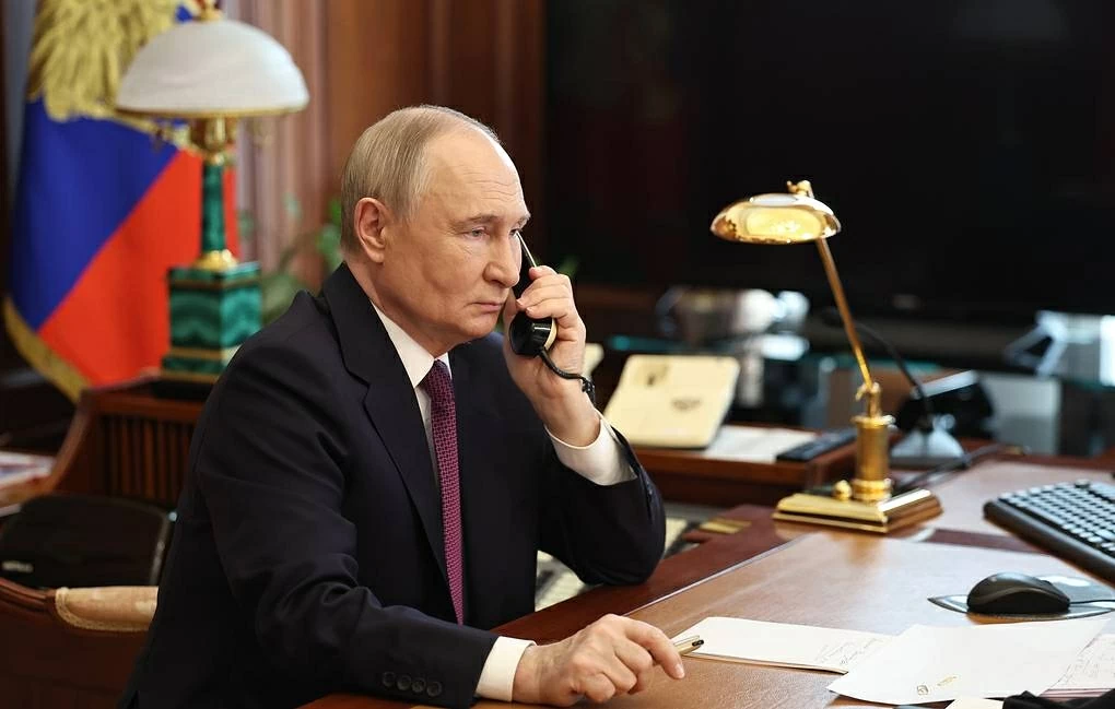 Giữa lúc xung đột Trung Đông khốc liệt, Tổng thống Nga Putin điện đàm với người đồng cấp Mỹ Donald Trump