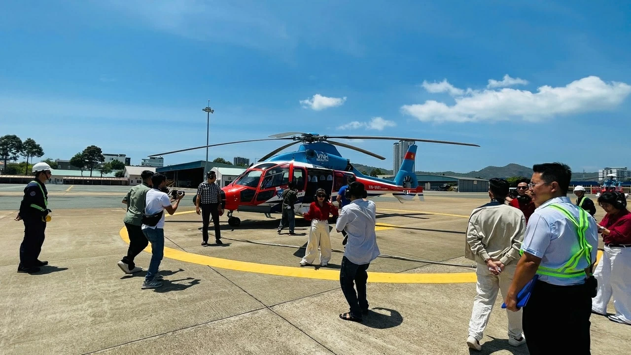 Trải nghiệm tour trực thăng ngắm TP.HCM và Vũng Tàu từ trên cao