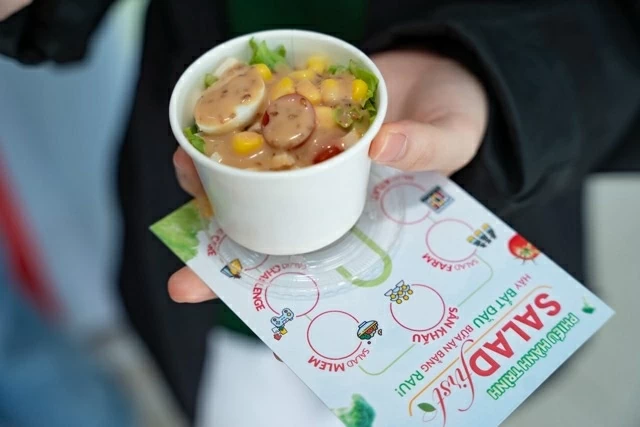 Trải nghiệm ăn rau theo tinh thần Salad First tại các hoạt động offline
