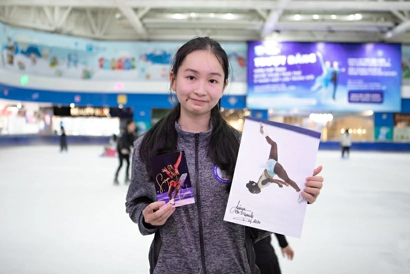 Huyền thoại Surya Bonaly truyền lửa cho thế hệ trẻ trượt băng nghệ thuật Việt Nam