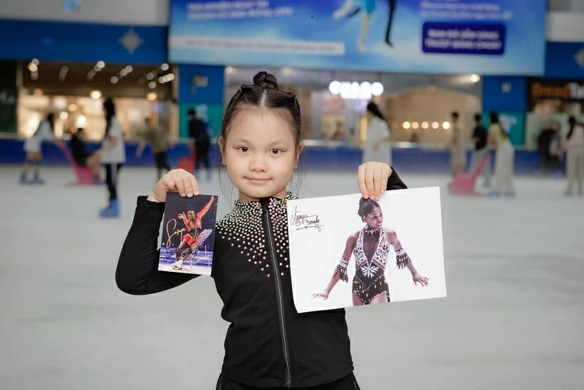 Huyền thoại Surya Bonaly truyền lửa cho thế hệ trẻ trượt băng nghệ thuật Việt Nam