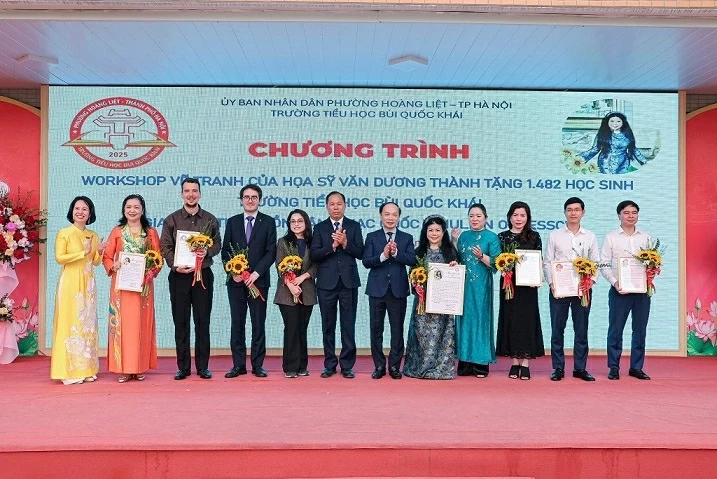 Truyền cảm hứng nghệ thuật cho học sinh Truyền cảm hứng nghệ thuật cho học sinh